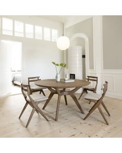 Rundt spisebord Amelia - en ny klassiker i dansk design fra Kristensen & Kristensen.