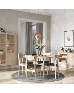 Rundt spisebord Thor i dansk design med 4 spisebordsstole fra CASØ.