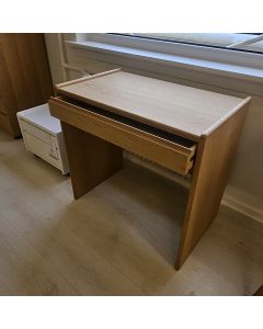 Kaagard sminkebord med skuffe i egetræ - UDSTILLINGSMODEL.