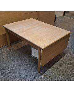 Sofabord i eg/sæbe med klap fra Vannerup - UDSTILLINGSMODEL.